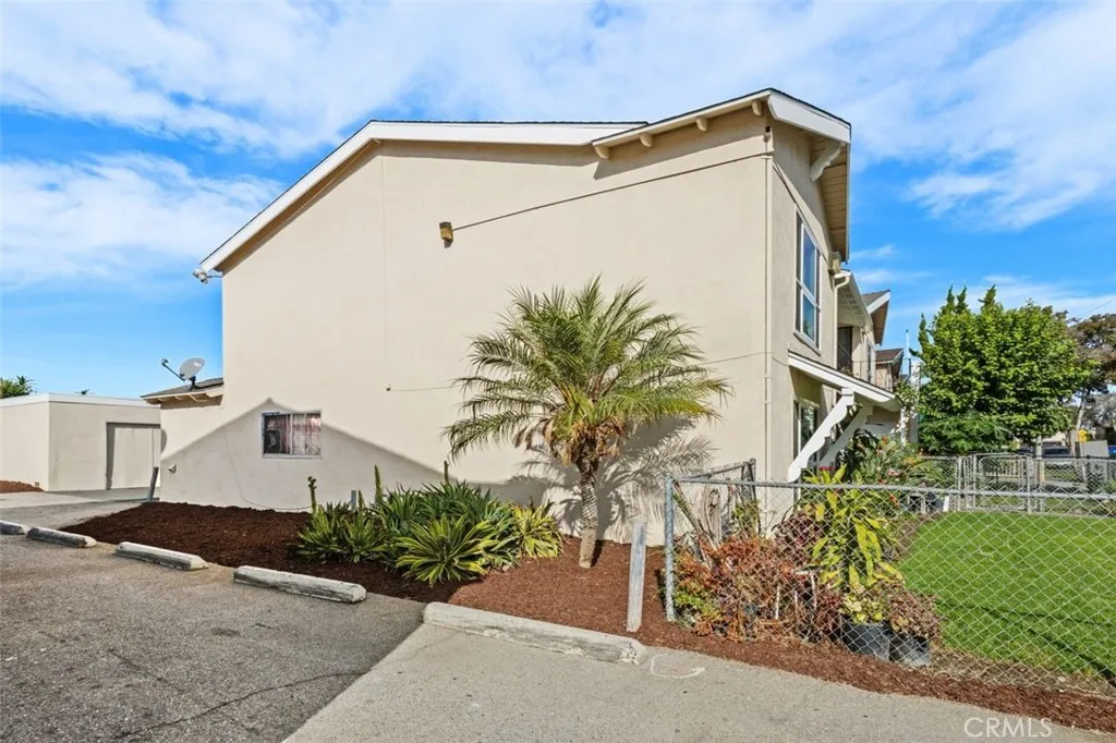 637 N Anna Drive, Anaheim, California 92805 home-pic-2