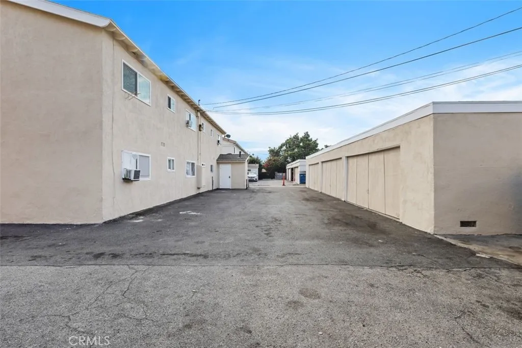 637 N Anna Drive, Anaheim, California 92805 home-pic-4