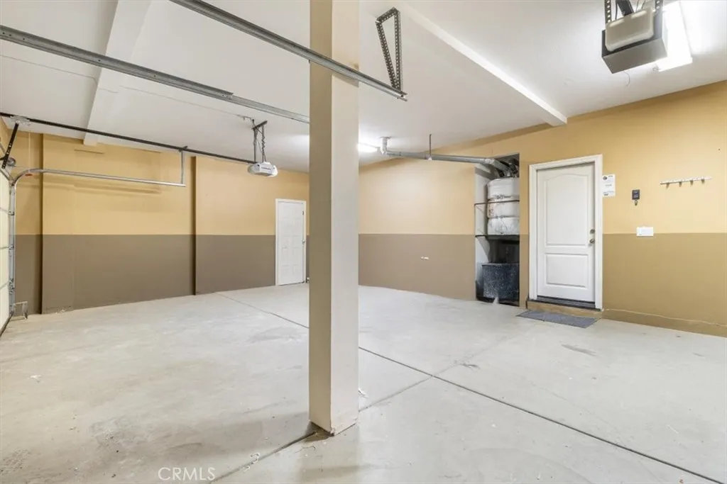 23 Via Palmieki Court, Lake Elsinore, California 92532 home-pic-32