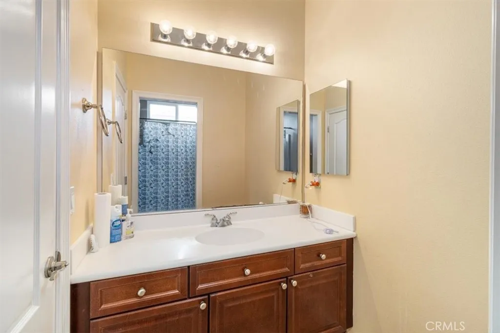 23 Via Palmieki Court, Lake Elsinore, California 92532 home-pic-26