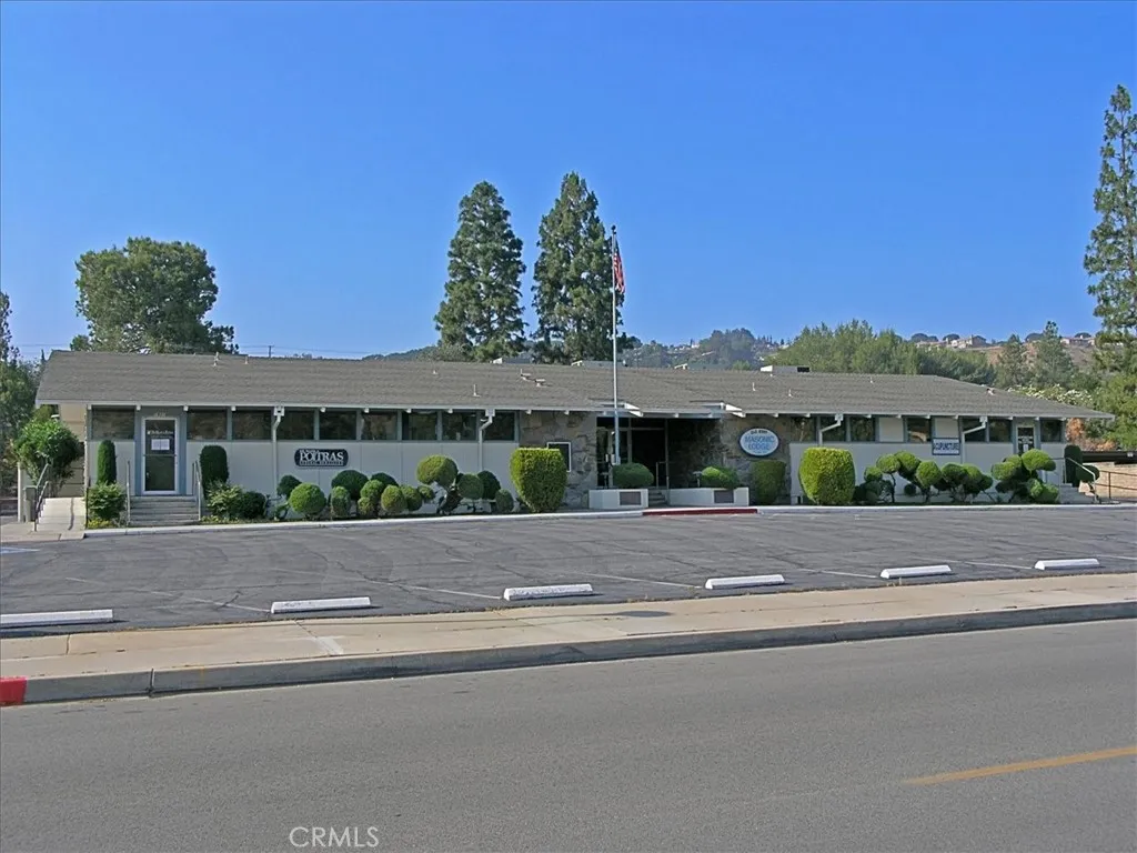 19380 Anzel Circle, Newhall, California 91321 home-pic-30