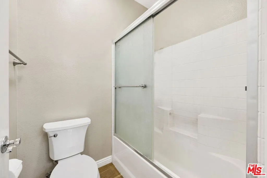 28955 Oak Spring Canyon Road 4, Canyon Country, California 91387 home-pic-23