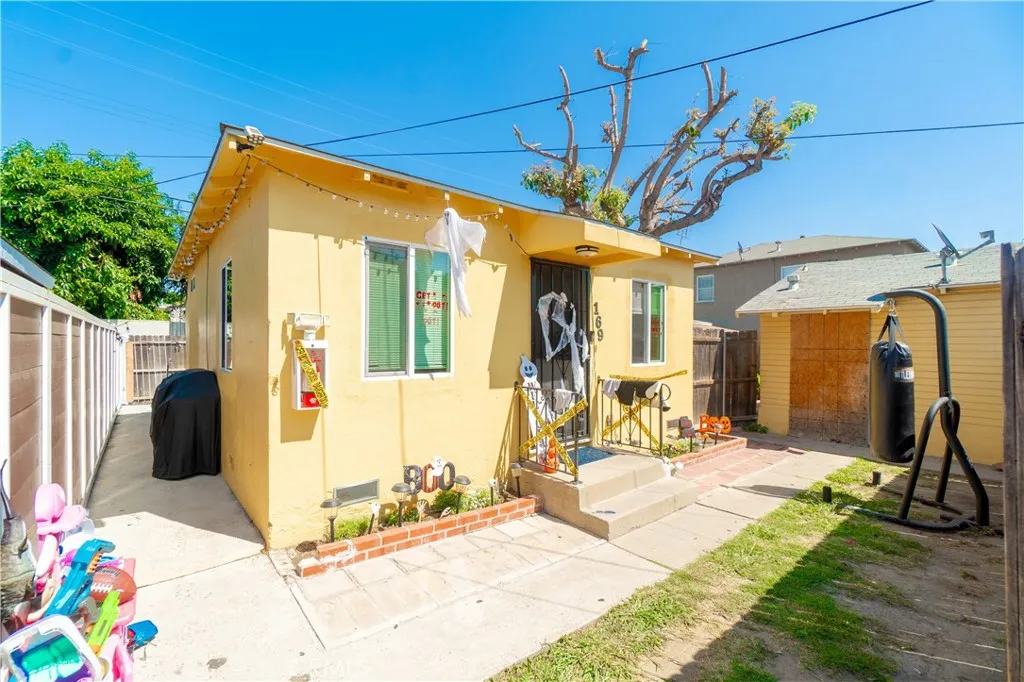 167 E 67th Street, Long Beach, California 90805 home-pic-4