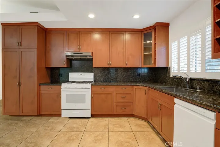 20300 Sherman Way, Winnetka, California 91306