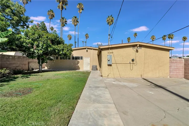 20300 Sherman Way, Winnetka, California 91306