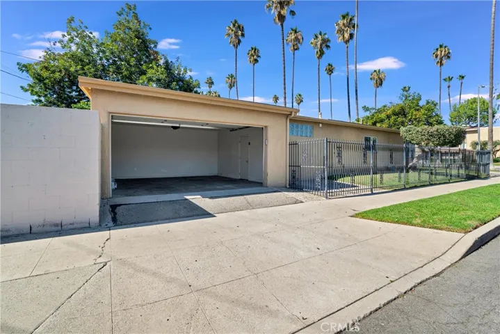 20300 Sherman Way, Winnetka, California 91306