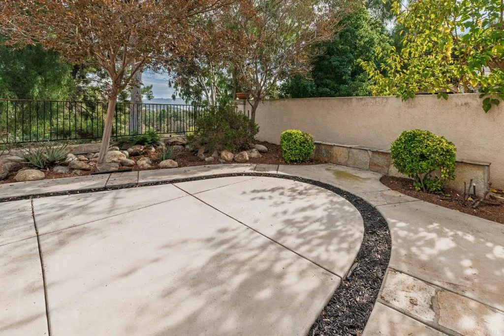 507 Avenida Blanco, San Marcos, California 92069 home-pic-39