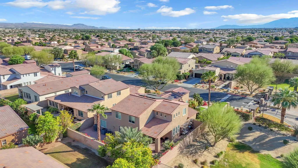 82540 Lordsburg Drive, Indio, California 92203 home-pic-72