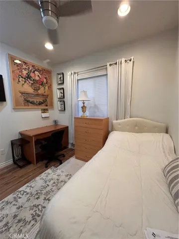 32 Bolinas, Irvine, California 92602