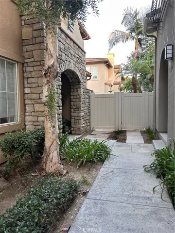 32 Bolinas, Irvine, California 92602