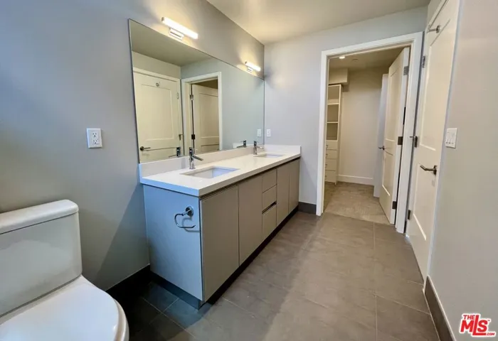 8017 W Norton Avenue 405, West Hollywood, California 90046