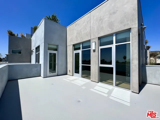 8017 W Norton Avenue 405, West Hollywood, California 90046