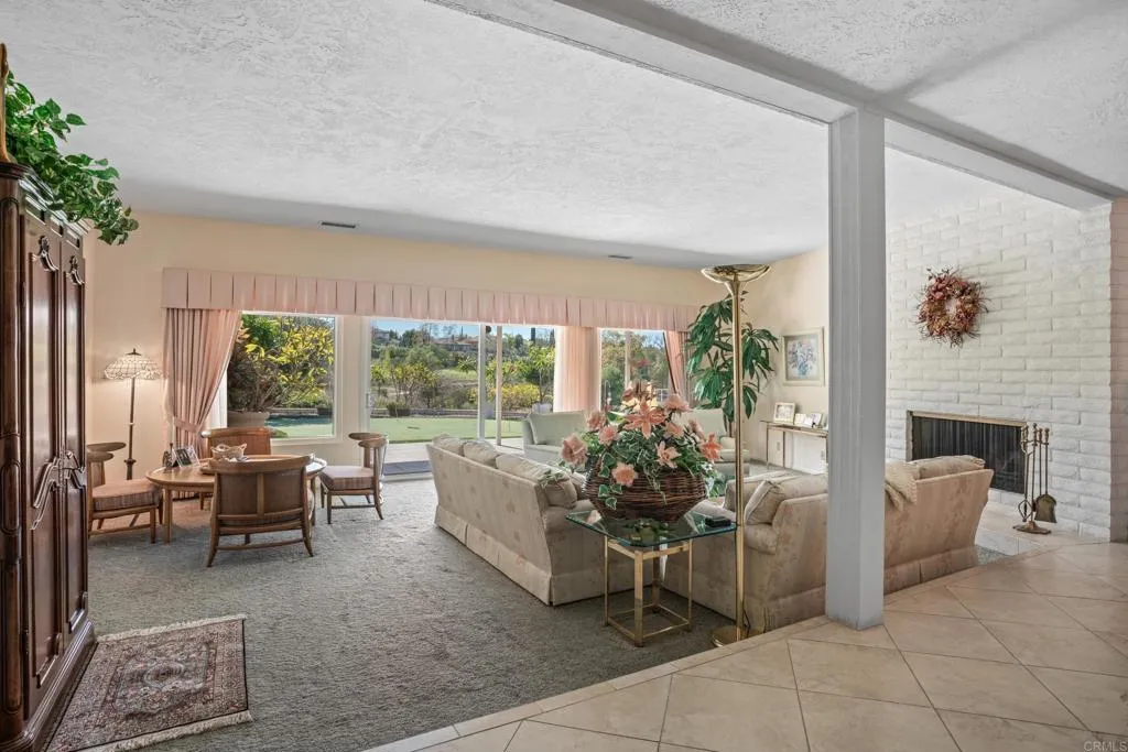 10951 Rim Road, Escondido, California 92026 home-pic-9