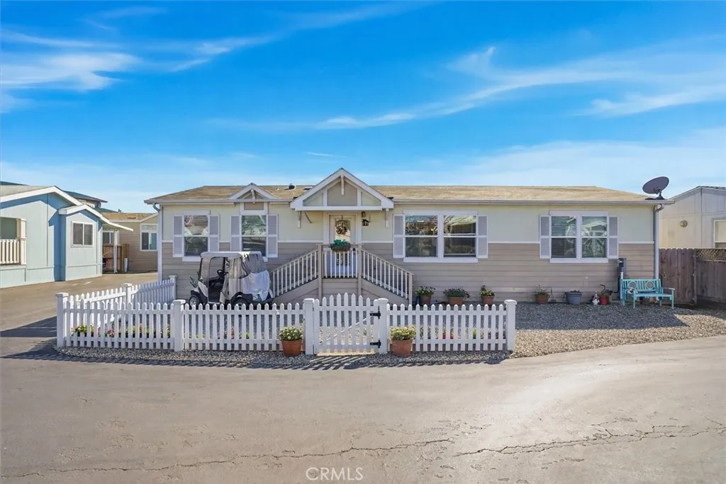Virtual rendering of picket fence idea approved by park owner.