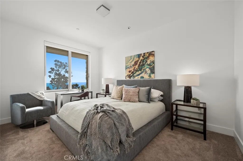 2300 Crestview, Laguna Beach, California 92651 home-pic-27