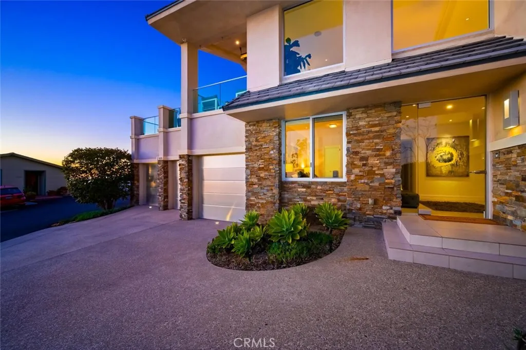 2300 Crestview, Laguna Beach, California 92651 home-pic-42