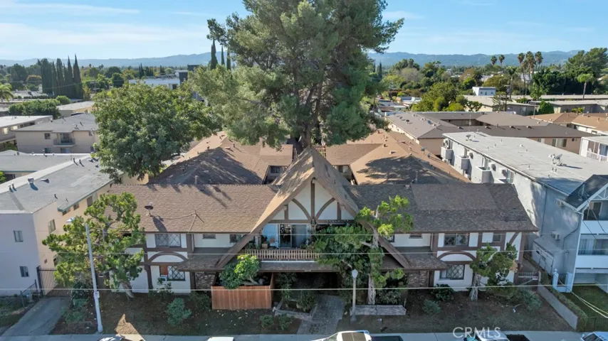 18350 Napa, Northridge, California 91325