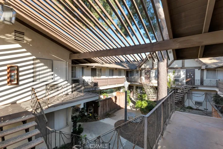 18350 Napa, Northridge, California 91325