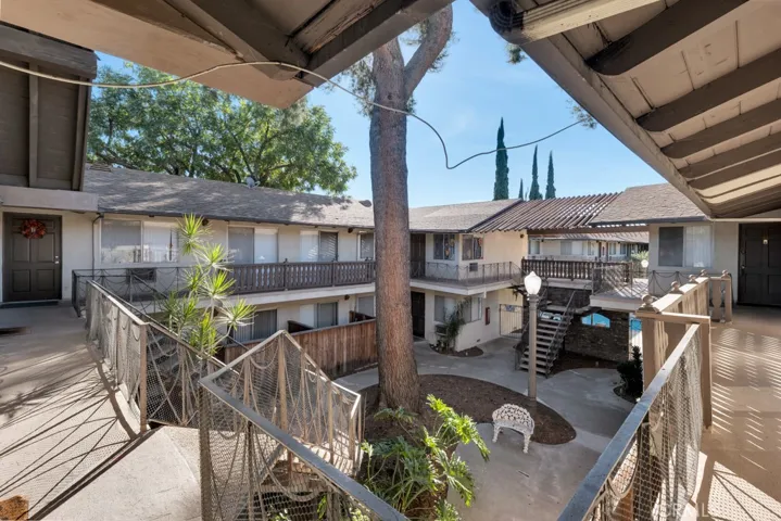18350 Napa, Northridge, California 91325