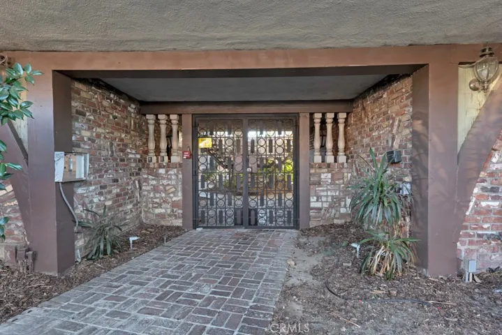18350 Napa, Northridge, California 91325