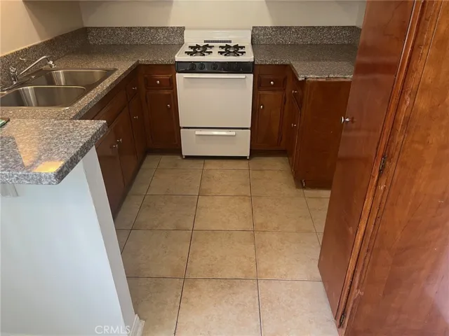 18350 Napa, Northridge, California 91325