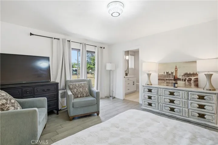 Master Bedroom Sitting Area