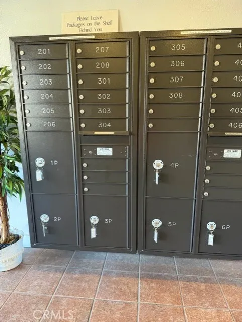 2500 E 4th Street, Long Beach, California 90814 home-pic-32