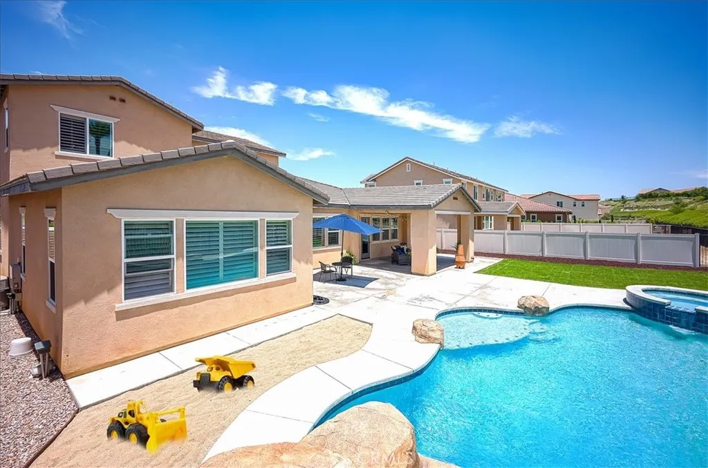 13471 Planet Court, Riverside, California 92503 home-pic-48