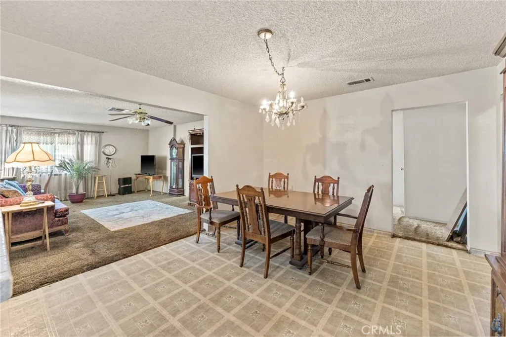 831 W Lugonia, Redlands, California 92374 home-pic-10