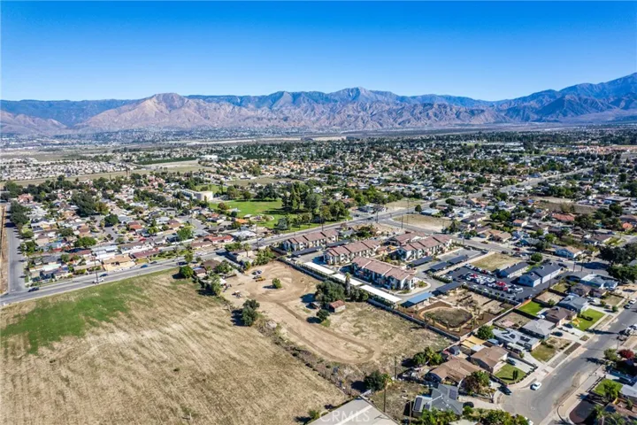 831 W Lugonia, Redlands, California 92374