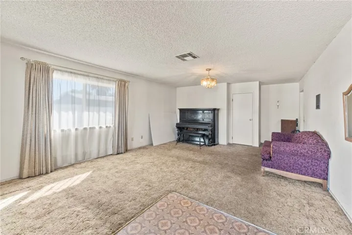831 W Lugonia, Redlands, California 92374