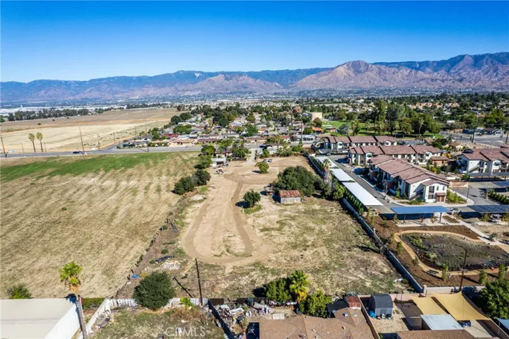 831 W Lugonia, Redlands, California 92374
