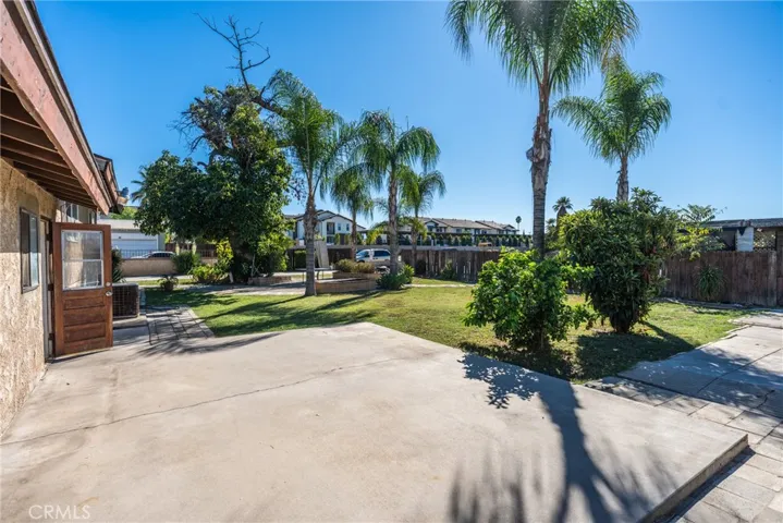 831 W Lugonia, Redlands, California 92374