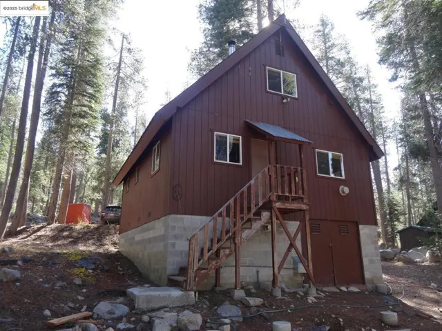 51468 Donner Pass Rd, Soda Springs, California 95728