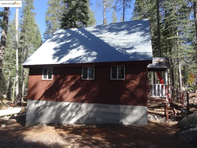 51468 Donner Pass Rd, Soda Springs, California 95728