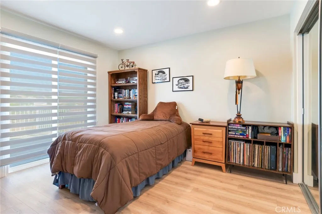142 Port Royal, Riverside, California 92506 home-pic-27