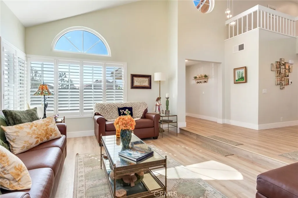 142 Port Royal, Riverside, California 92506 home-pic-4