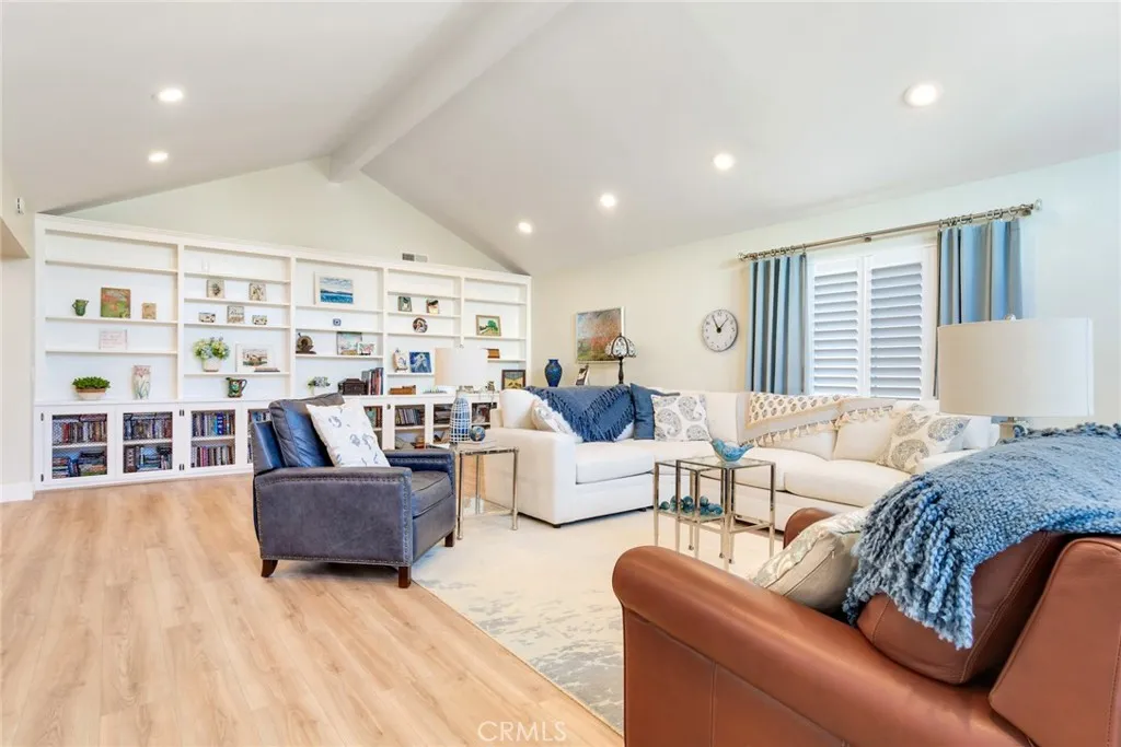 142 Port Royal, Riverside, California 92506 home-pic-17
