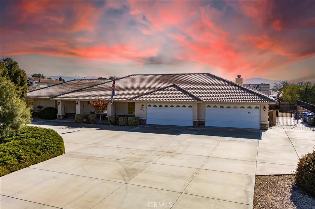 19783 Lara Lane, Apple Valley, California 92308 home-pic-1