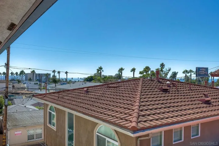 1045 Turquoise Street B, San Diego, California 92109
