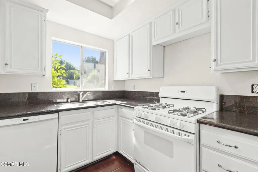 1258 Ramona Drive, Newbury Park, California 91320 home-pic-12