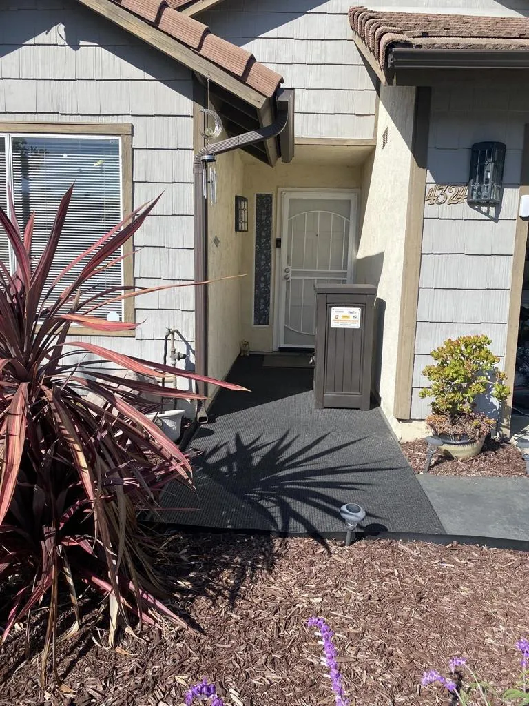 4324 Manzanita Way, Oceanside, California 92057 home-pic-2