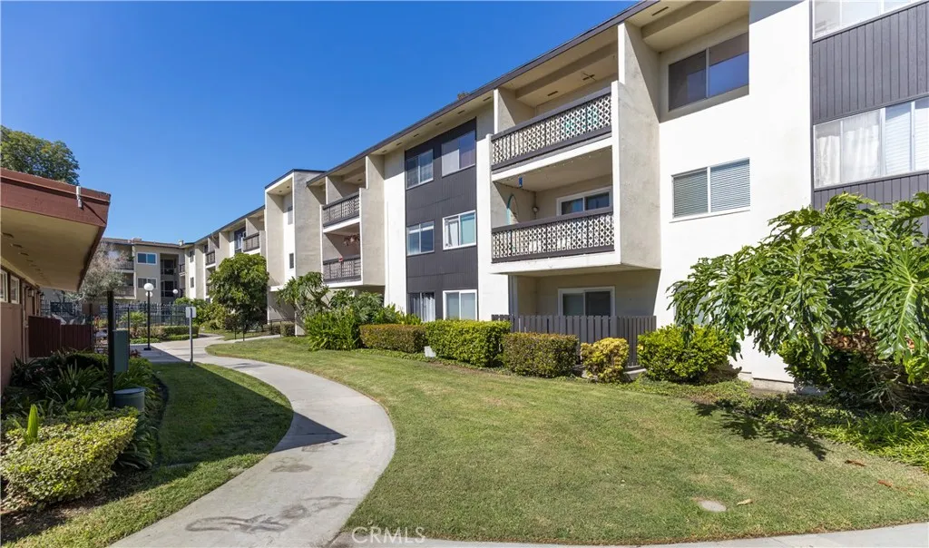 12200 Montecito Rd D104, Seal Beach, California 90740 home-pic-21