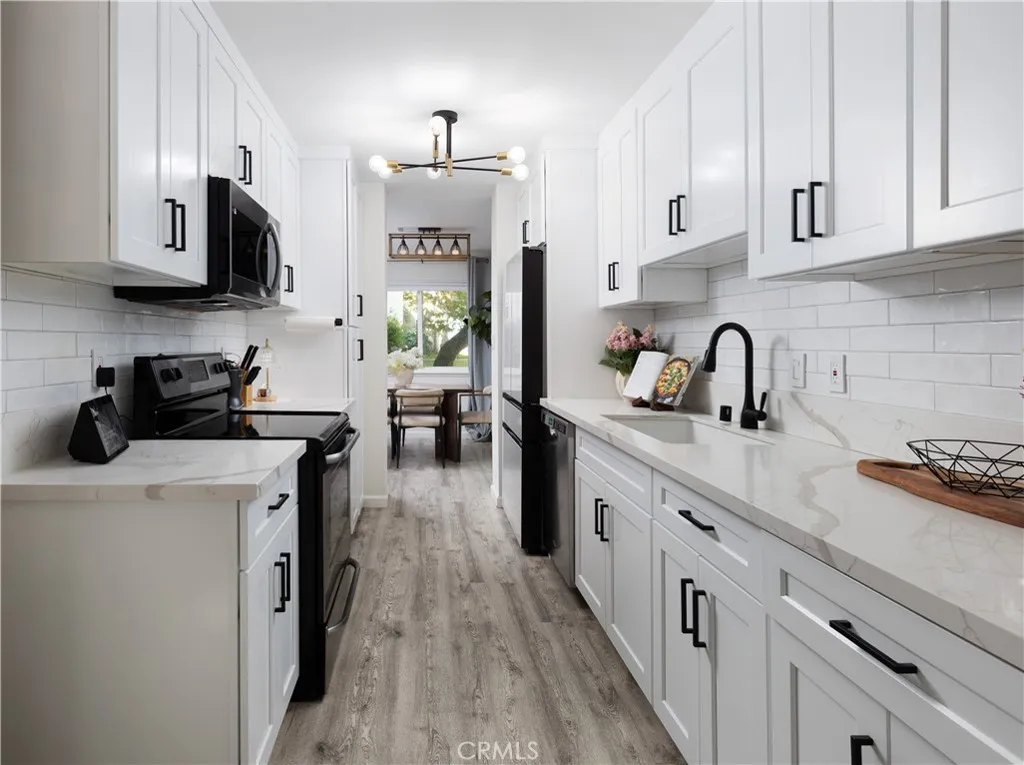 12200 Montecito Rd D104, Seal Beach, California 90740 home-pic-8