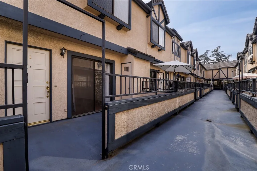 1814 8th, Monrovia, California 91016 home-pic-28