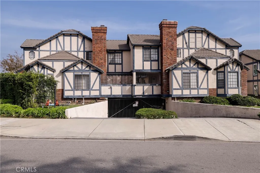 1814 8th, Monrovia, California 91016 home-pic-26