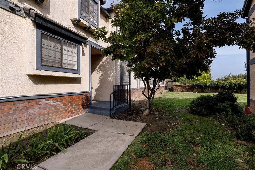 1814 8th, Monrovia, California 91016 home-pic-24