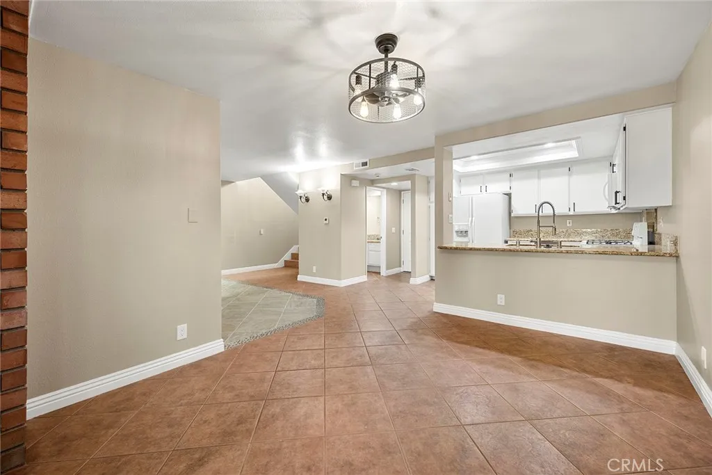 6525 E Camino, Anaheim, California 92807 home-pic-7