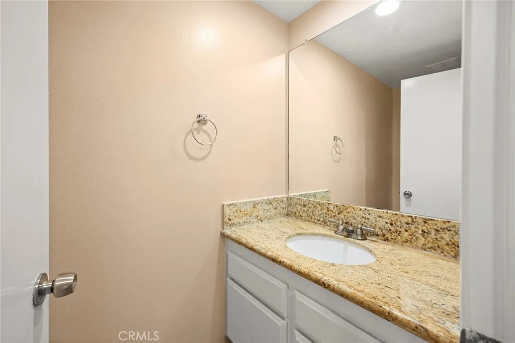 6525 E Camino, Anaheim, California 92807 home-pic-9