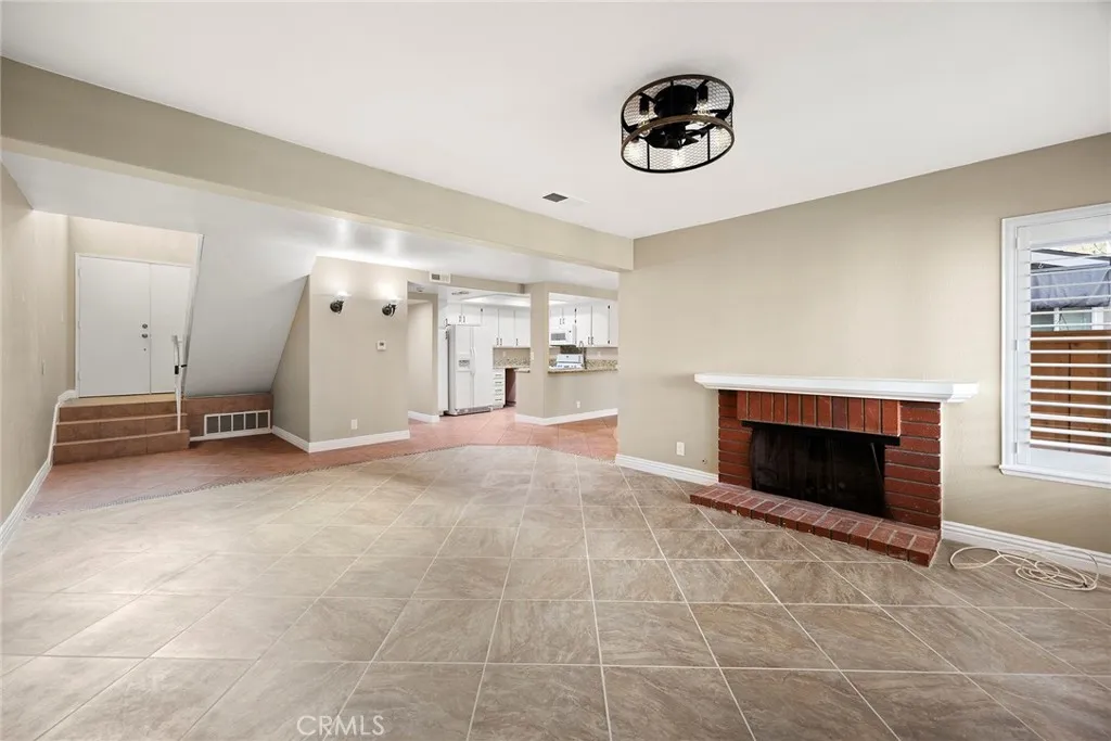 6525 E Camino, Anaheim, California 92807 home-pic-3